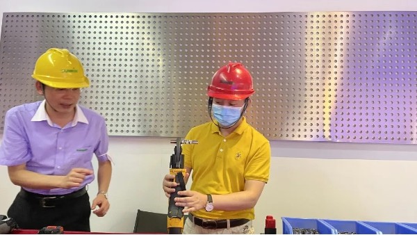 雙興集團：推進三期，拓寬市場